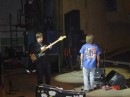 FINGERTAPPING DAVE AND TREV AT SOUNDCHECK161 * 448 x 336 * (21KB)